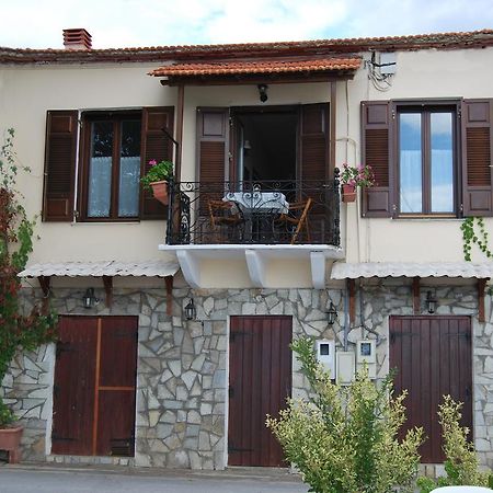 Paris & Eleni Apartment อาฟิสโซส ภายนอก รูปภาพ